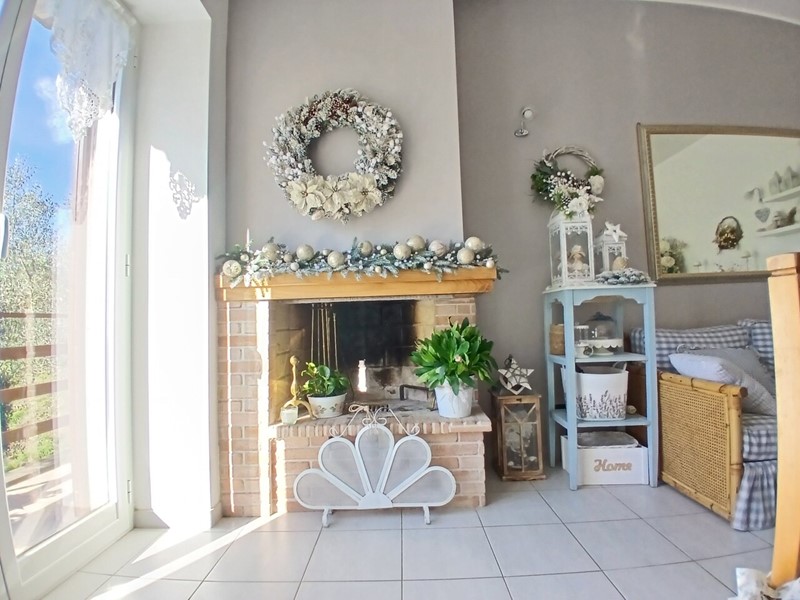 Quadrilocale in Vendita a Morlupo, 135'000&euro;, 80 m²