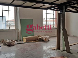 Ufficio in Vendita a Pisa, 160'000€, 90 m²