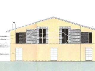 Casale in Vendita a Capannori, zona Marlia, 115'000€, 172 m²