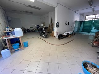 Magazzino in Vendita a Poggibonsi, 65'000€, 80 m²
