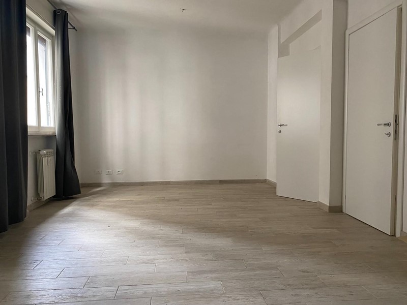 Ufficio in Affitto a Pisa, 600€, 70 m²