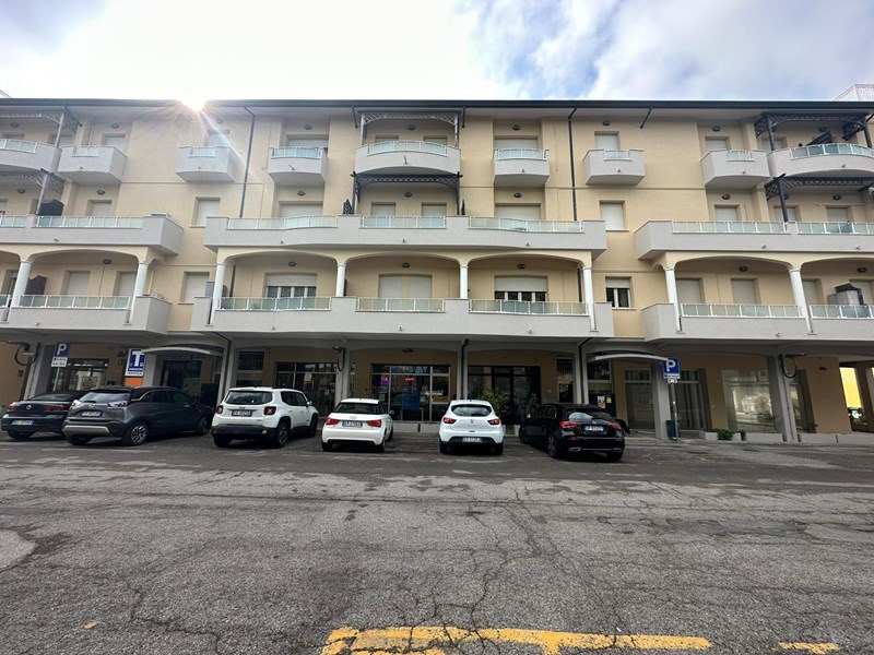 Attico in Vendita a Ravenna, zona Punta Marina Terme, 230'000€, 100 m², arredato