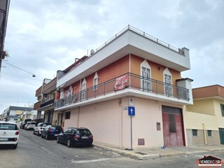 Casa Semi Indipendente in Vendita a Adelfia, 148'000€, 90 m²