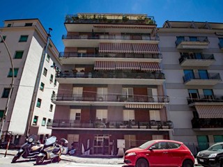 Appartamento in Vendita a Chieti, zona Via Papa Giovanni XXIII, 65'000€, 116 m²