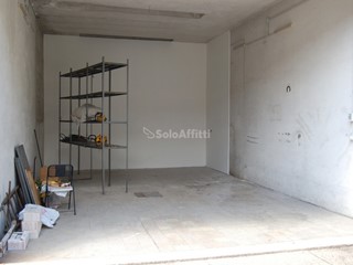 Box in Affitto a Roma, zona Prenestino-Collatino-Tor Sapienza, 400€, 35 m²