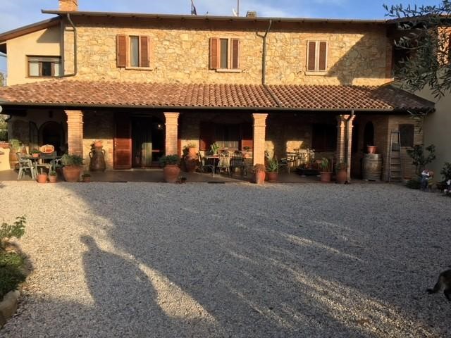 Casa Semi Indipendente in Vendita a Bibbona, 420'000€, 145 m², arredato