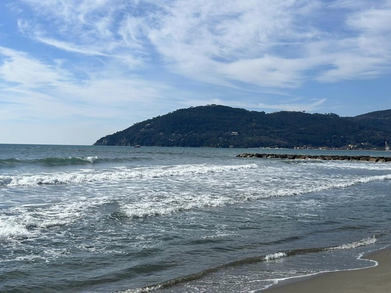 Quadrilocale in Vendita a Sarzana, zona Marinella Di Sarzana, 250'000€, 80 m²