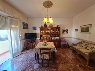 Appartamento in Vendita a Campiglia Marittima, zona Venturina, 200'000&euro;, 130 m², arredato, con Box