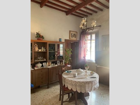Appartamento in Vendita a Calci, 129'000€, 115 m², con Box