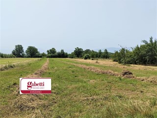 Terreno agricolo in Vendita a Avezzano, 28'000€, 9000 m²