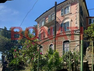 Casa Indipendente in Vendita a La Spezia, zona Periferia Nord Ovest, 750'000&euro;, 650 m²