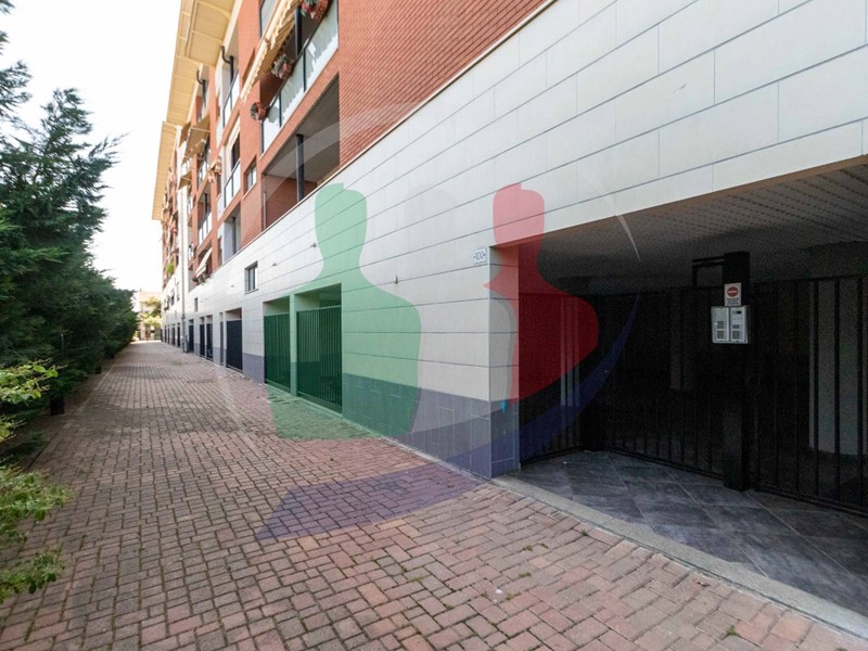 Appartamento in Vendita a Torino, zona Mirafiori sud, 228'000€, 138 m²