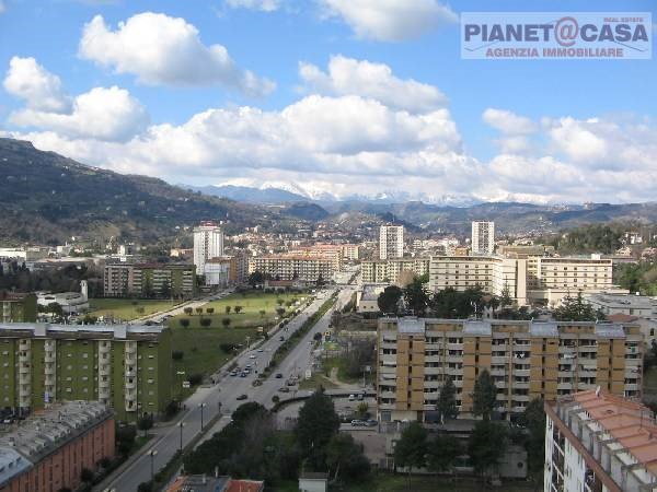 Appartamento in Vendita a Ascoli Piceno, zona MONTICELLI, 175'000€, 115 m²