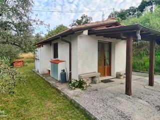 Rustico in Vendita a Fosdinovo, 79'000€, 3200 m²
