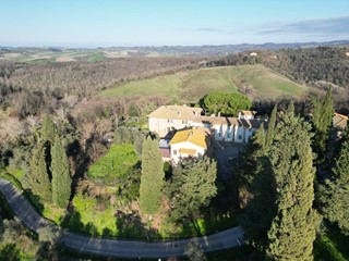 Casa Indipendente in Vendita a Peccioli, zona Cedri, 175'000€, 200 m², con Box