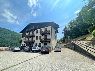 Attività commerciale in Vendita a Abetone Cutigliano, 290'000€, 2000 m²