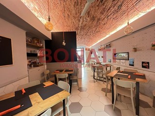 Attività commerciale in Vendita a La Spezia, zona Centro, 90'000€, 55 m²