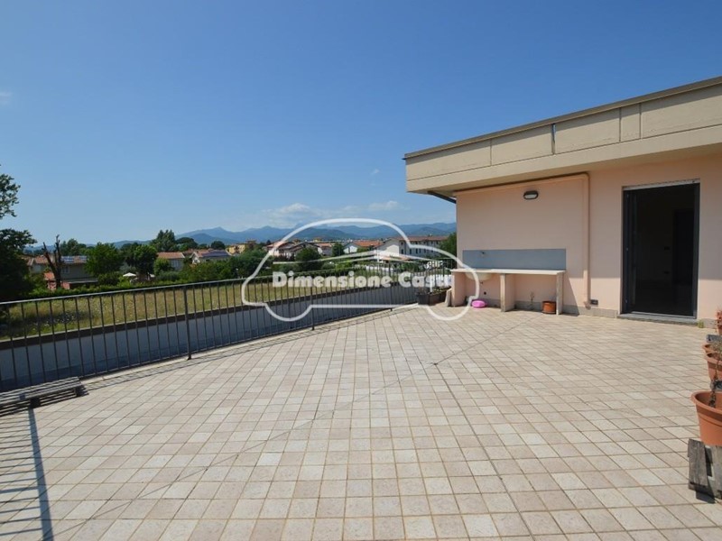Attico in Vendita a Lucca, zona Antraccoli, 219'000€, 120 m², arredato
