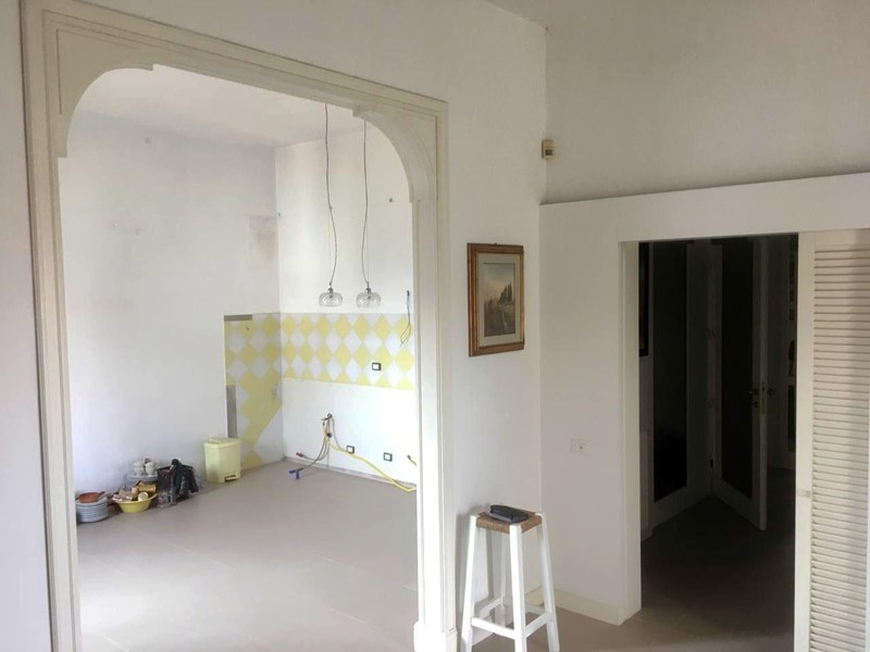 Villa in Vendita a Cascina, zona San Benedetto a Settimo, 300'000€, 220 m²
