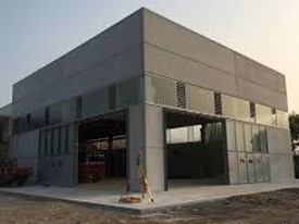 Capannone in Affitto a Bolano, zona ceparana, 2'500€, 450 m²