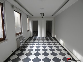 Ufficio in Affitto a Thiene, 1'200€, 130 m²