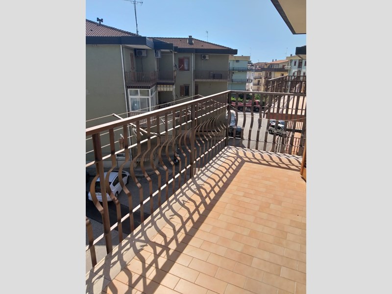 Appartamento in Affitto a Badolato, 400€