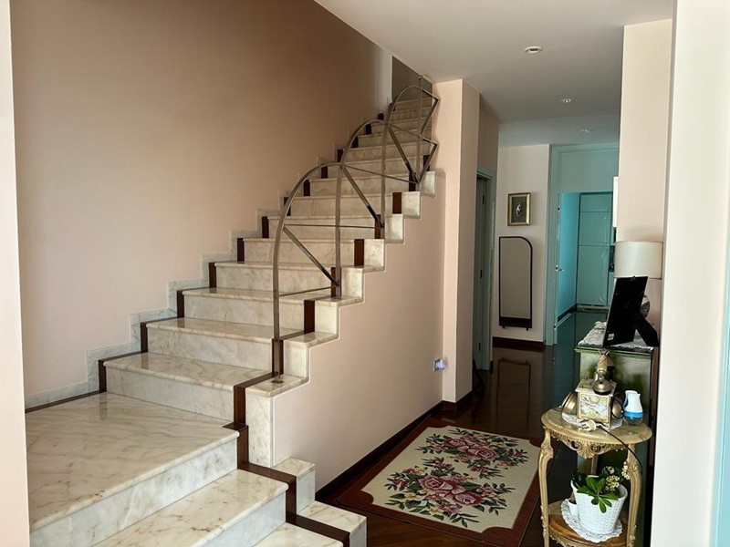 Villa in Vendita a Cerreto Guidi, 690'000€, 350 m², con Box