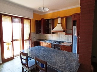 Quadrilocale in Vendita a Castelnuovo Magra, 155'000€, 85 m²