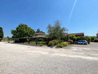Attività commerciale in Vendita a Fiumicello Villa Vicentina, 3947 m²