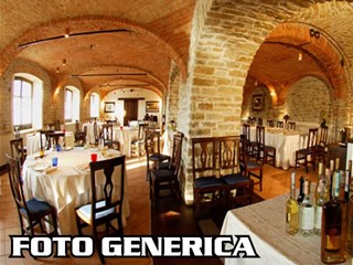 Immobile commerciale in Vendita a San Miniato, 280'000€, 210 m²