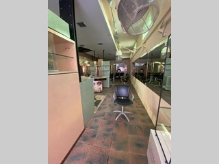 Immobile commerciale in Vendita a Pisa, 150'000€, 59 m²