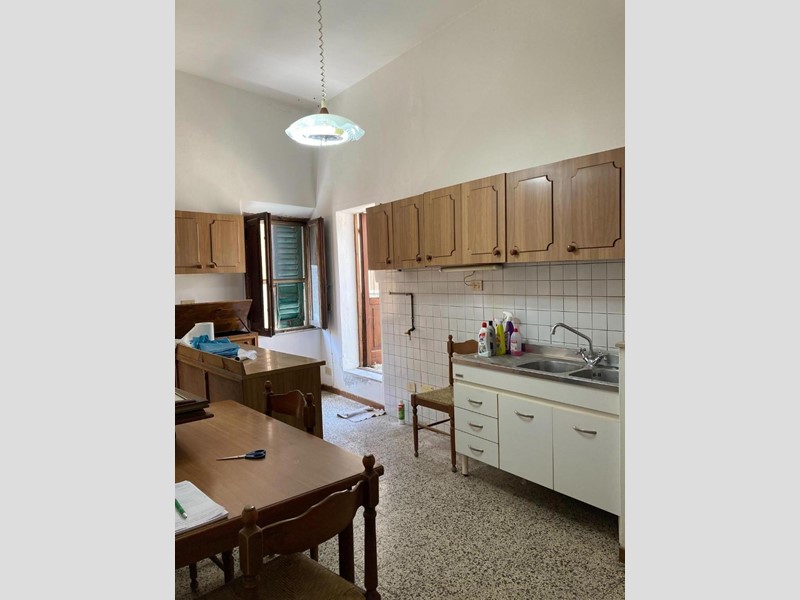 Casa Indipendente in Vendita a Vicopisano, zona San Giovanni Alla Vena, 80'000€, 105 m²