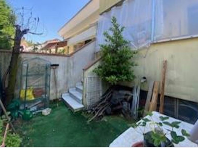 Trilocale in Vendita a Carrara, zona Sant'Antonio, 160'000€, 80 m²