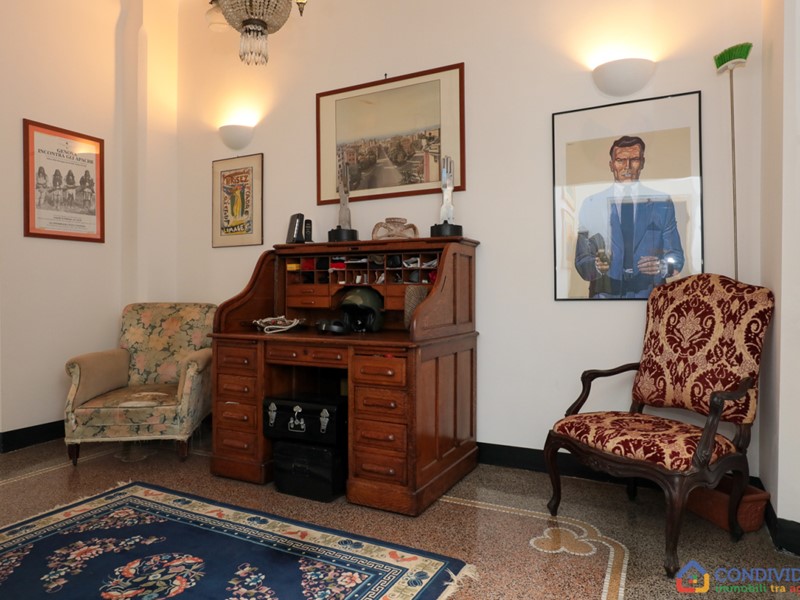 Appartamento in Vendita a Genova, zona Principe, 249'000€, 144 m²