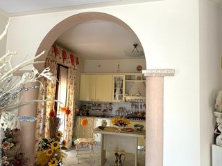 Quadrilocale in Vendita a Vinci, zona Spicchio, 289'000€, 105 m², con Box