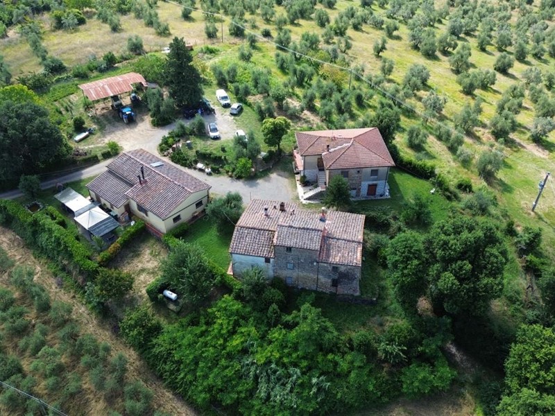 Casale in Vendita a Siena, zona San Giovanni a Cerreto, 1'650'000€, 600 m², arredato