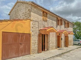 Casa Indipendente in Vendita a Maiolati Spontini, 149'000€, 130 m²