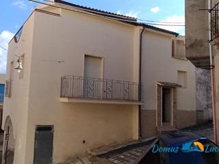 Villa in Vendita a Pomarico, 95'000€, 122 m²