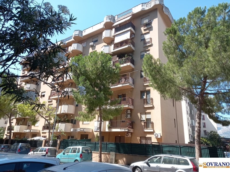 Appartamento in Vendita a Palermo, 295'000€, 130 m²