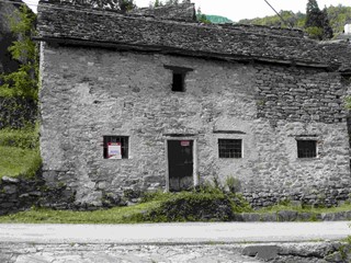 Casale in Vendita a Varzo, 38'000€, 80 m²