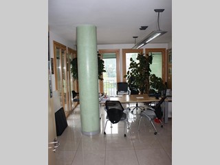 Ufficio in Vendita a Massa, 400'000€, 255 m², con Box