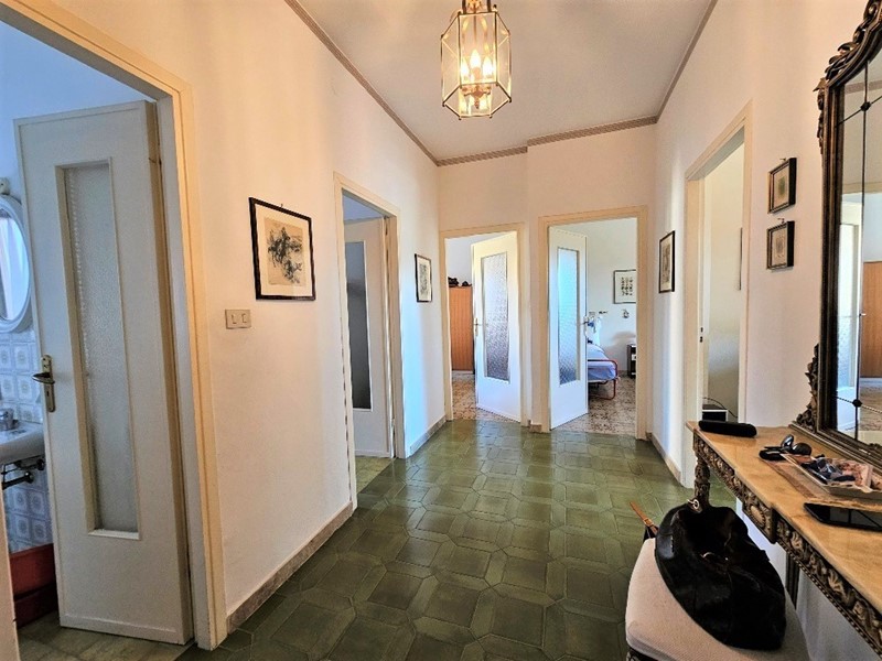 Appartamento in Vendita a Diano Marina, 320'000€, 100 m², arredato, con Box