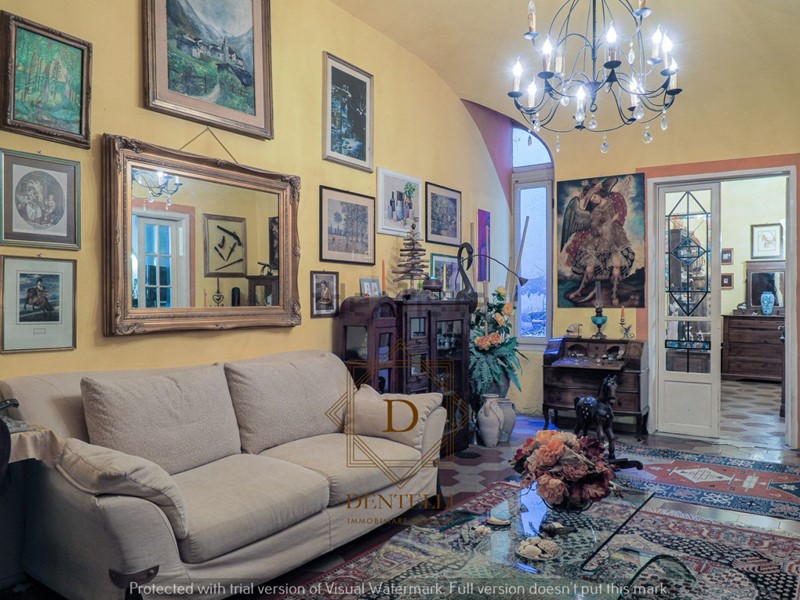 Appartamento in Vendita a Sarzana, 350'000€, 150 m²