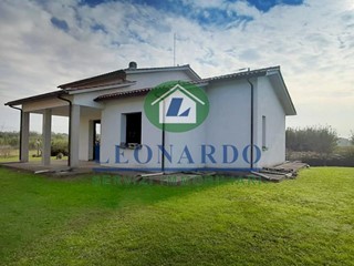 Casa Indipendente in Vendita a Larciano, 188'000€, 120 m², con Box