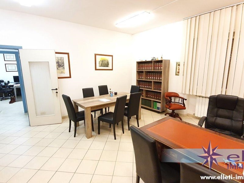 Quadrilocale in Vendita a Massa, 220'000&euro;, 115 m²