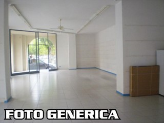 Immobile commerciale in Vendita a San Miniato, 165'000€, 180 m²