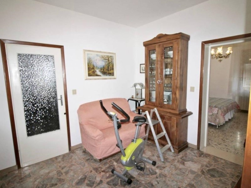 Quadrilocale in Vendita a Calci, 129'000€, 65 m², con Box