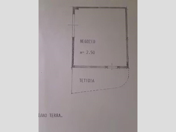 Immobile commerciale in Vendita a Massa, 69'000&euro;, 45 m²