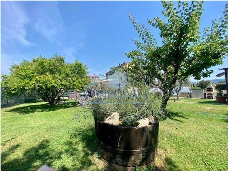 Casale in Vendita a Sarzana, 400'000&euro;, 200 m², arredato