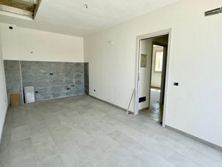 Trilocale in Vendita a Pontedera, zona Gello, 133'000€, 65 m²